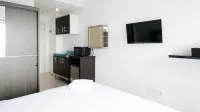 Comfy and Modern Studio (No Kitchen) at Orchard Supermall Mansion Apartment