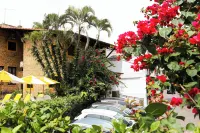 Pousada da Ladeira - parking