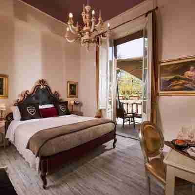 Villa Tower Inn Rooms