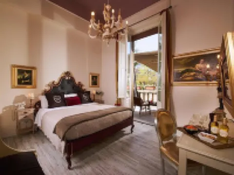 ヴィラ タワー イン ピサのホテル