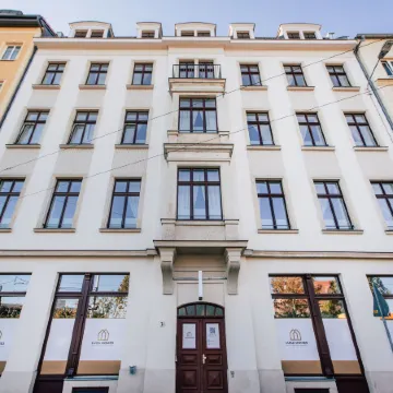 Luga Homes - Stadthaus