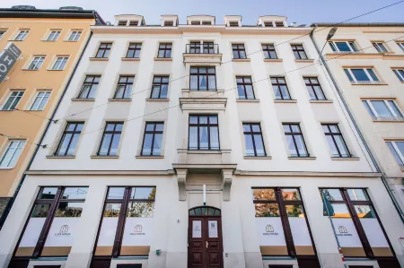 Luga Homes - Stadthaus