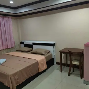 Tree House Chachoengsao Hotels near Wat Sothon Wararam Worawihan