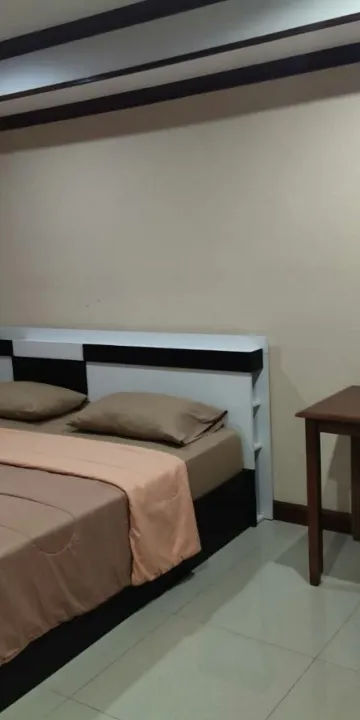 ห้องดีลักซ์ เตียงใหญ่ 1 เตียง