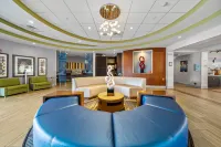 Holiday Inn Express & Suites Lakeland South