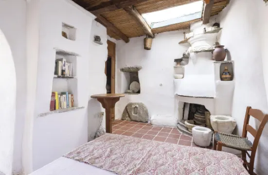 Daphnis the Artist s House