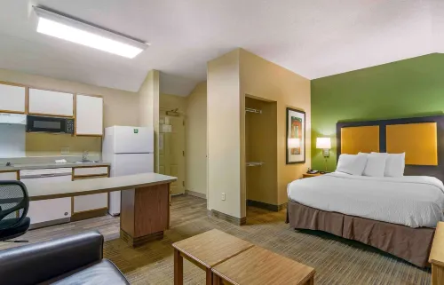 Extended Stay America Suites - Kansas City - Airport - Tiffany Springs Hotels in Waldron Township