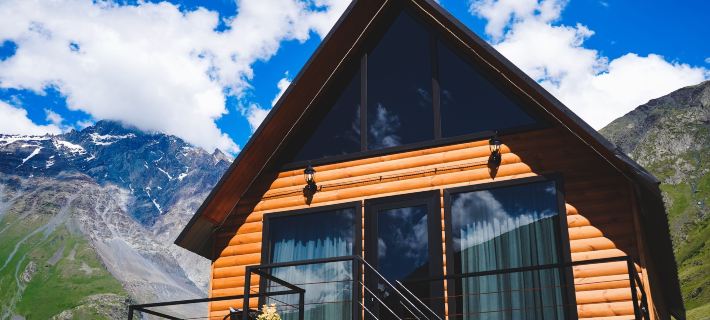 Traveler's Cottages in Kazbegi Hotels in Stepantsminda
