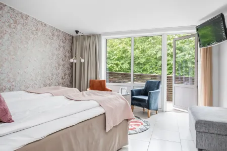 Hotell och Restaurang Hovs Hallar Отели в г. Бостад