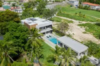 블루 스카이 럭셔리의 오닉스