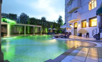 Howard Plaza the Fern, Agra