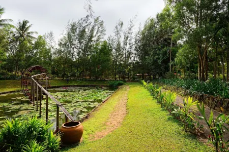 Nataya Round House Coral Bay Resort