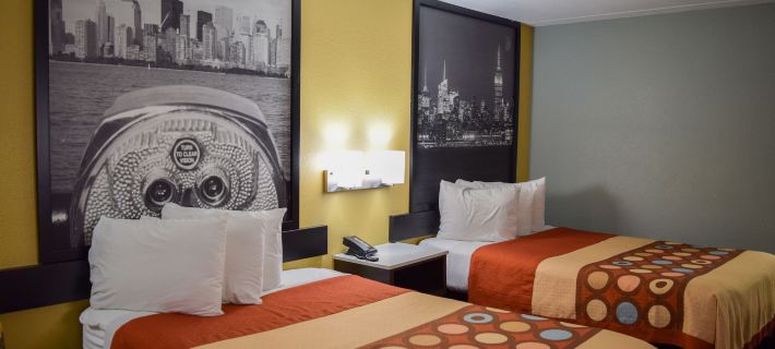 Super 8 by Wyndham Raleigh Downtown Hotele w: Wake County