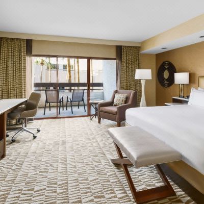 1 King Bed Arizona Room Hilton Phoenix Airport Promo Code