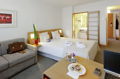 Novotel Reading Centre Hotels near The Oracle