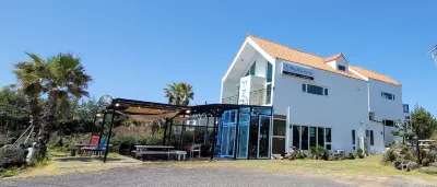 Wind House Các khách sạn gần Jeju Herb Dongsan