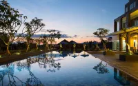 Hotel Santika Banyuwangi - Pools