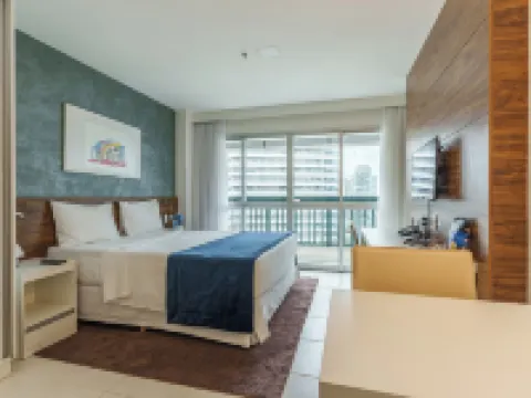 Hplus Vision Executive Hotel a 