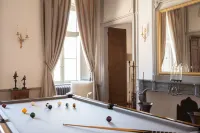 Château de Fonscolombe Hotels in Pertuis