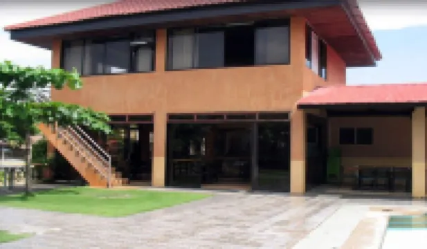 Canoe Beach Resort