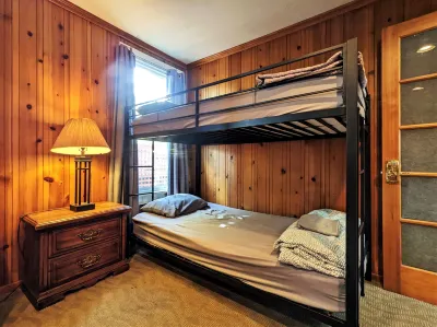 Bunk & Brew Historic Lucas House - Hostel Các khách sạn ở 