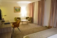 雷弗雷桑羅克飯店