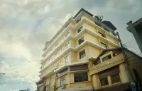 Pakse Hotel & Restaurant Отели в г. 