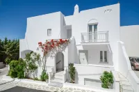 Naxos Evilion Luxury Apartments & Suites - Beach