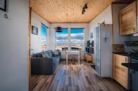 Blue View Cabin 3B with Hot Tub Hotels in Fludir