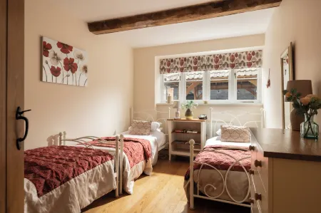 Webbington Farm Holiday Cottages