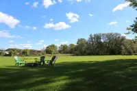 The Bloomfield Inn Hotels in Picton