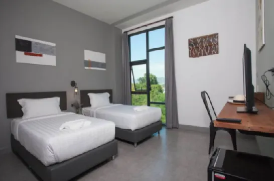 Stone Head Hua Hin Hotels near Suan Son Pradipat Beach