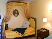 Les Chambres d'Adeline - B&B Hotels in Joucas