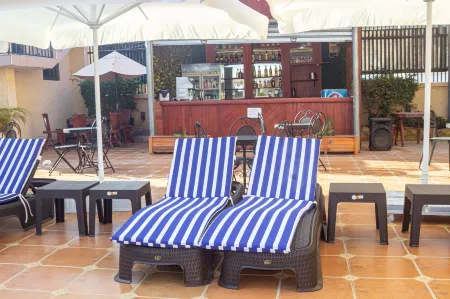 Lou Ralph Hotel Отели рядом с достопримечательностью «BHL»