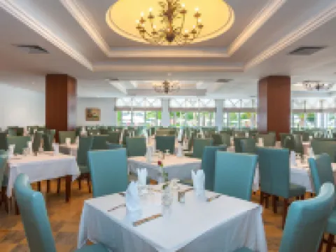 El Mouradi Palace - Families and Couples Only Hotels in Akouda