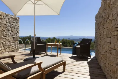 Mas des Herbes Blanches Hôtel & Spa – Relais & Châteaux Hotels in Gordes