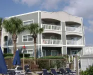Ocean Gate at Hibiscus Resort