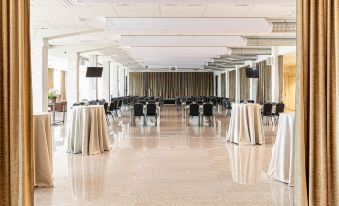 Sunlight Hotel Conference & Spa