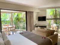 Cannes Villa St Barth Hotels in Le Cannet