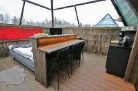 Elves Village Hotel Hoteles en Köngäs