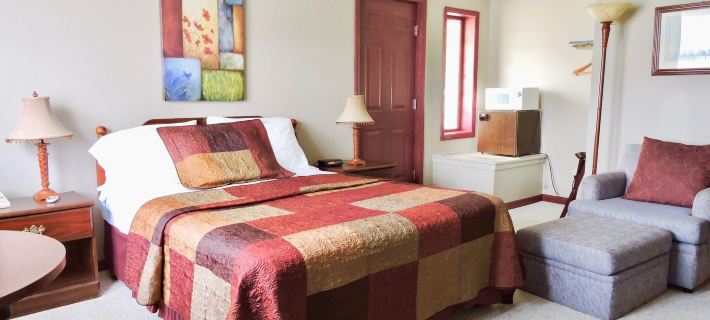 Vinehurst Inn & Suites Hotels in Steuben County