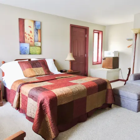 Vinehurst Inn & Suites Hotels in Steuben County