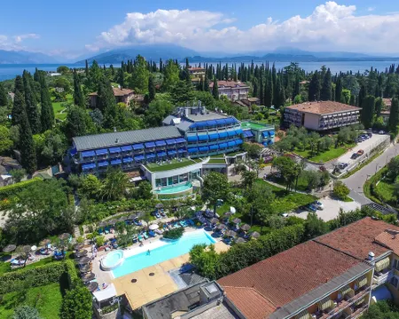 Olivi Hotel & Natural Spa Hotels in Sirmione