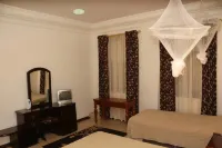 Roc Heights فنادق في Bakau