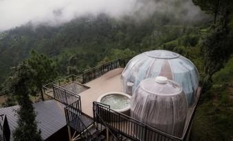 Castle Glamp by Auroras Resorts