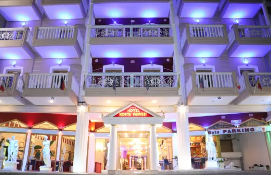 科斯塔法邁斯酒店