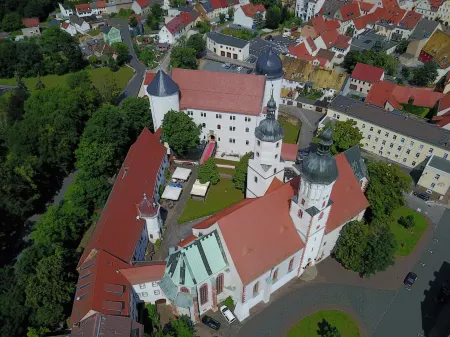Schloss Hotel Wurzen Отели в г. Дален