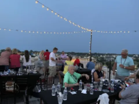 Ariel Broadway Hotel Hotels in Lorain