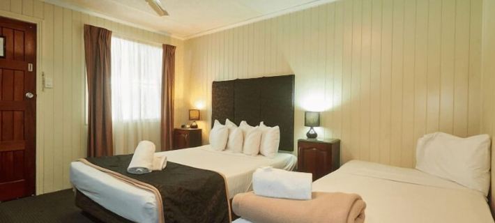 Country Plaza Motor Inn Hotels in Mackay