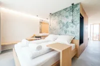 Stock & Stein Lodges